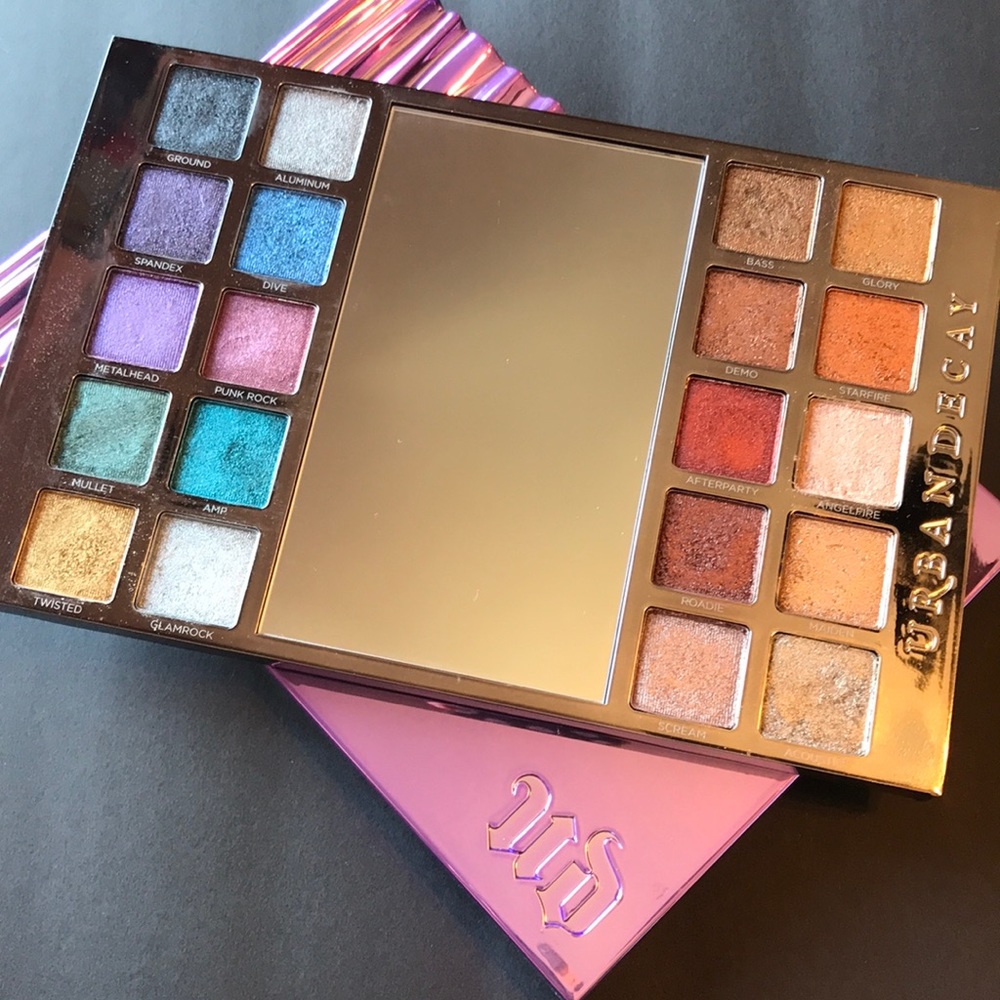 Urban decay heavy metals palette